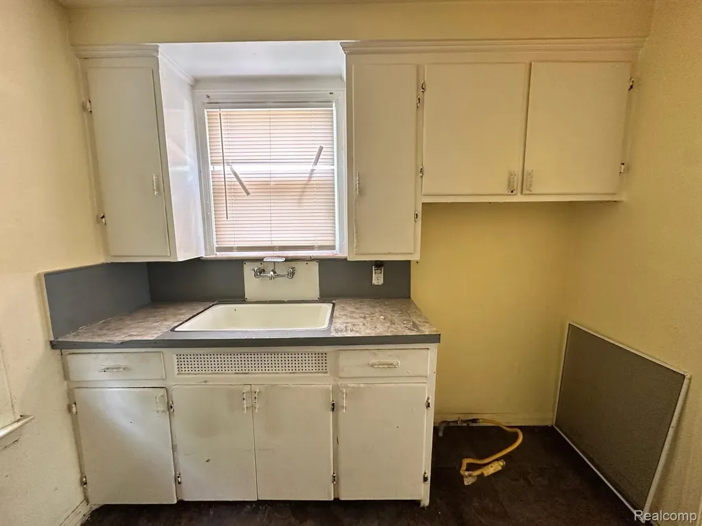 15252 Rossini Drive Detroit City MI 48205