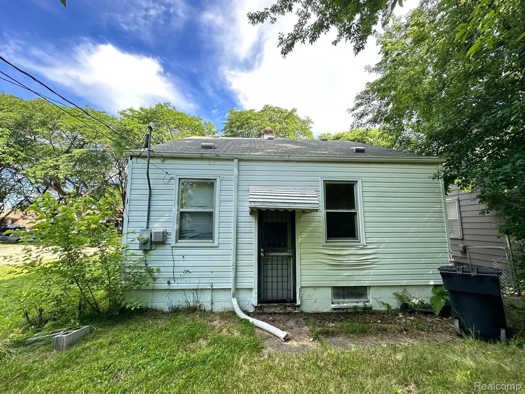15252 Rossini Drive Detroit City MI 48205