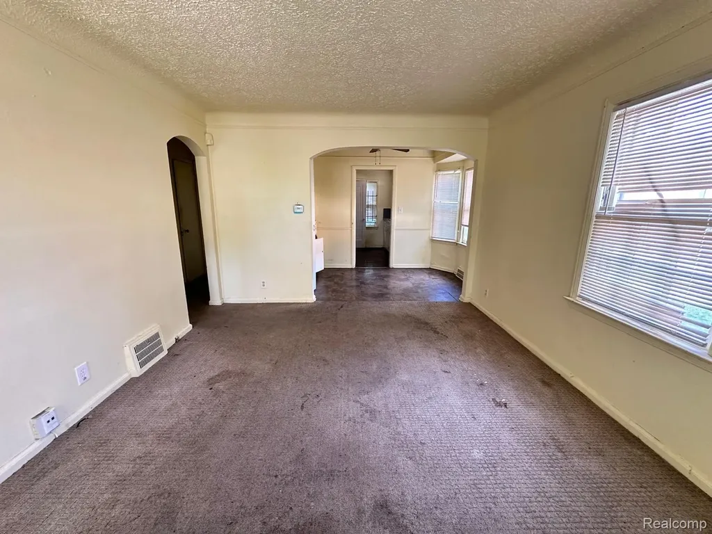 15252 Rossini Drive Detroit City MI 48205