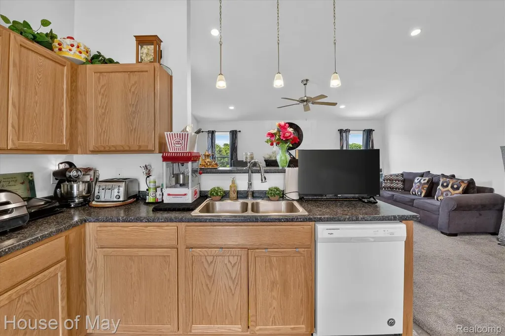 51348 Chardonnay Street Paw Paw Township MI 49079