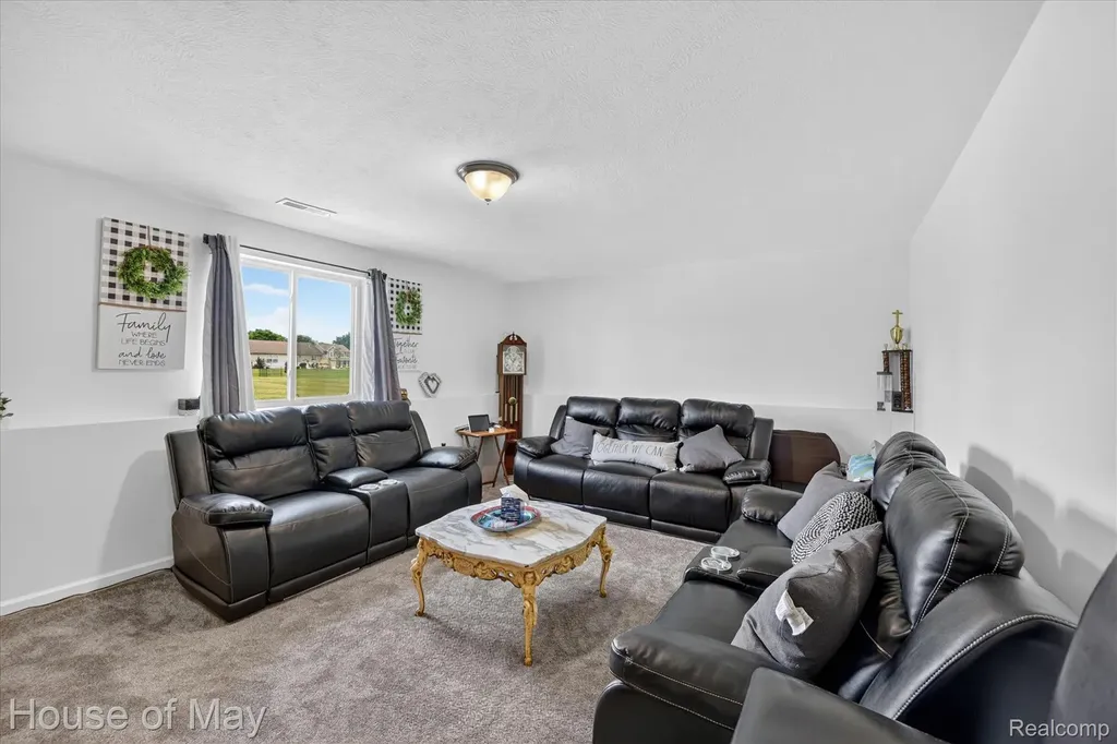 51348 Chardonnay Street Paw Paw Township MI 49079