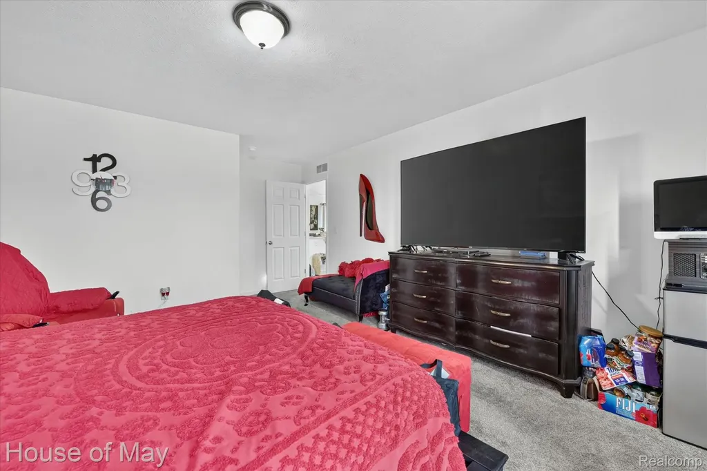 51348 Chardonnay Street Paw Paw Township MI 49079