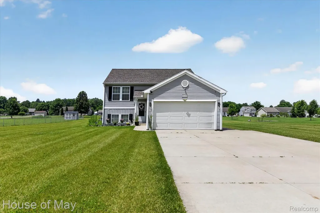51348 Chardonnay Street Paw Paw Township MI 49079