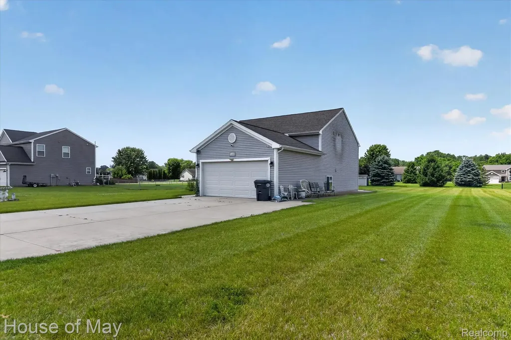 51348 Chardonnay Street Paw Paw Township MI 49079