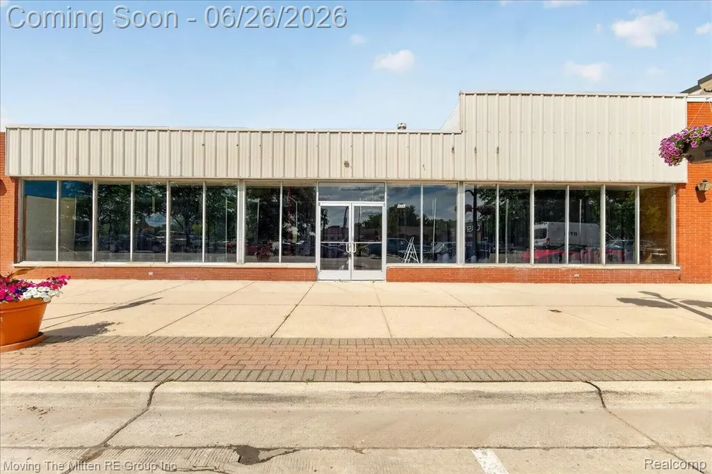 458 Main Street Belleville City MI 48111