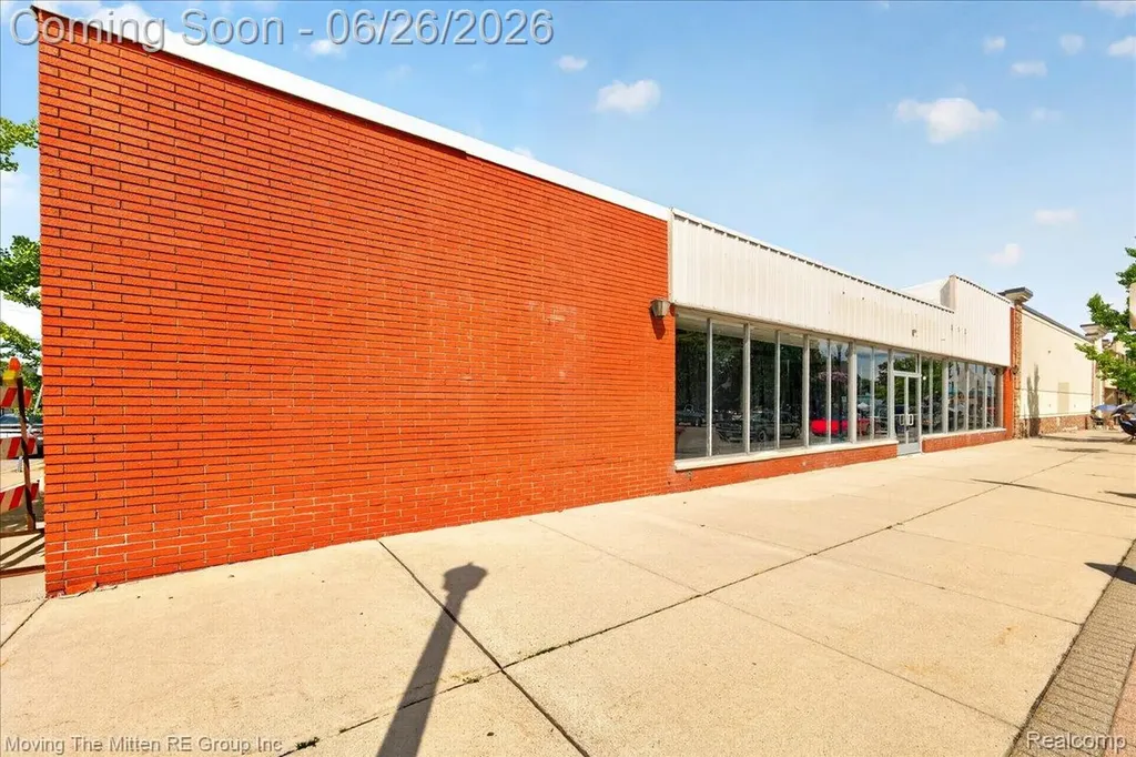 458 Main Street Belleville City MI 48111