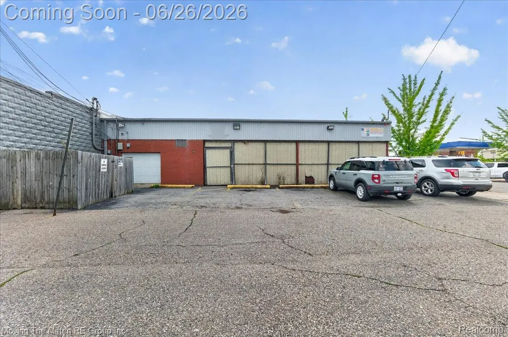 458 Main Street Belleville City MI 48111
