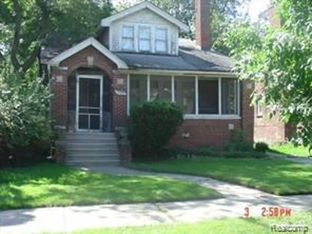229 Chalmers Street Detroit City MI 48215