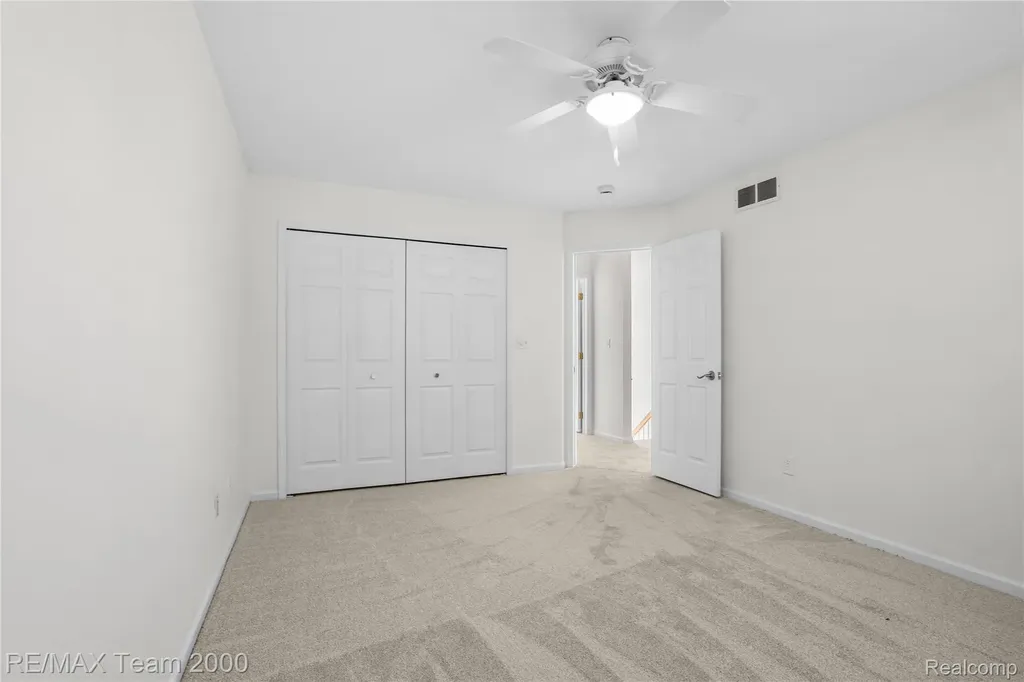 23888 Leighwood Drive Woodhaven City MI 48183