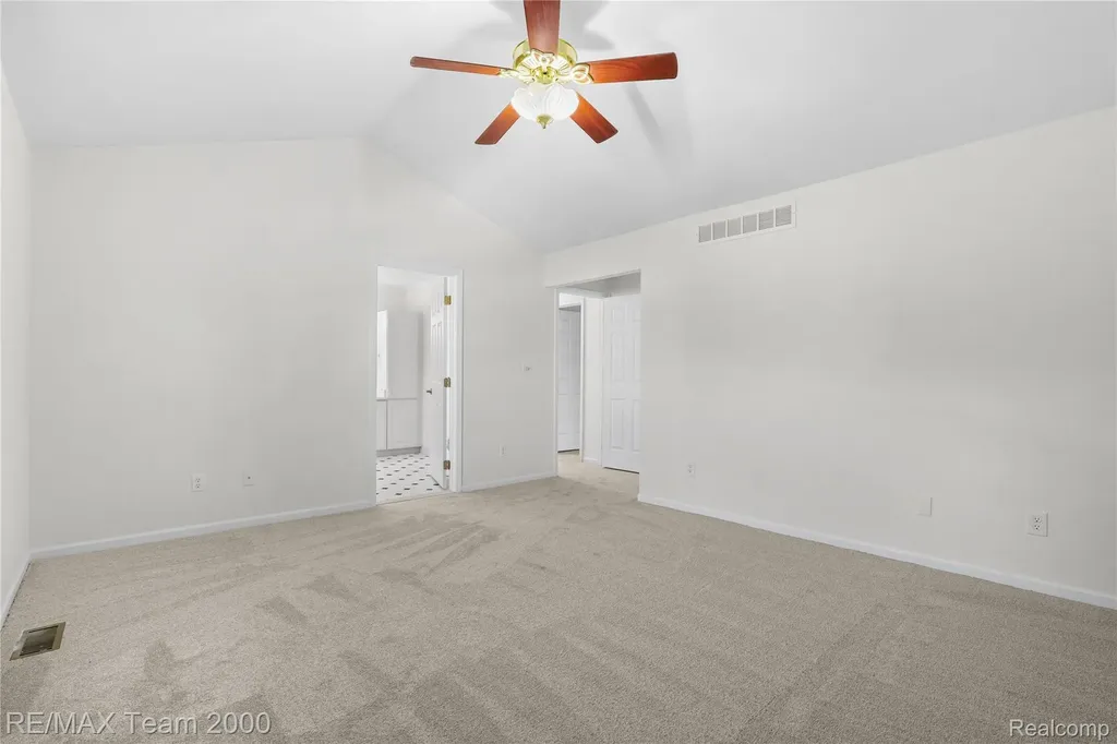 23888 Leighwood Drive Woodhaven City MI 48183