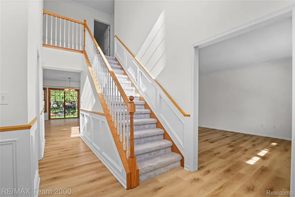 23888 Leighwood Drive Woodhaven City MI 48183