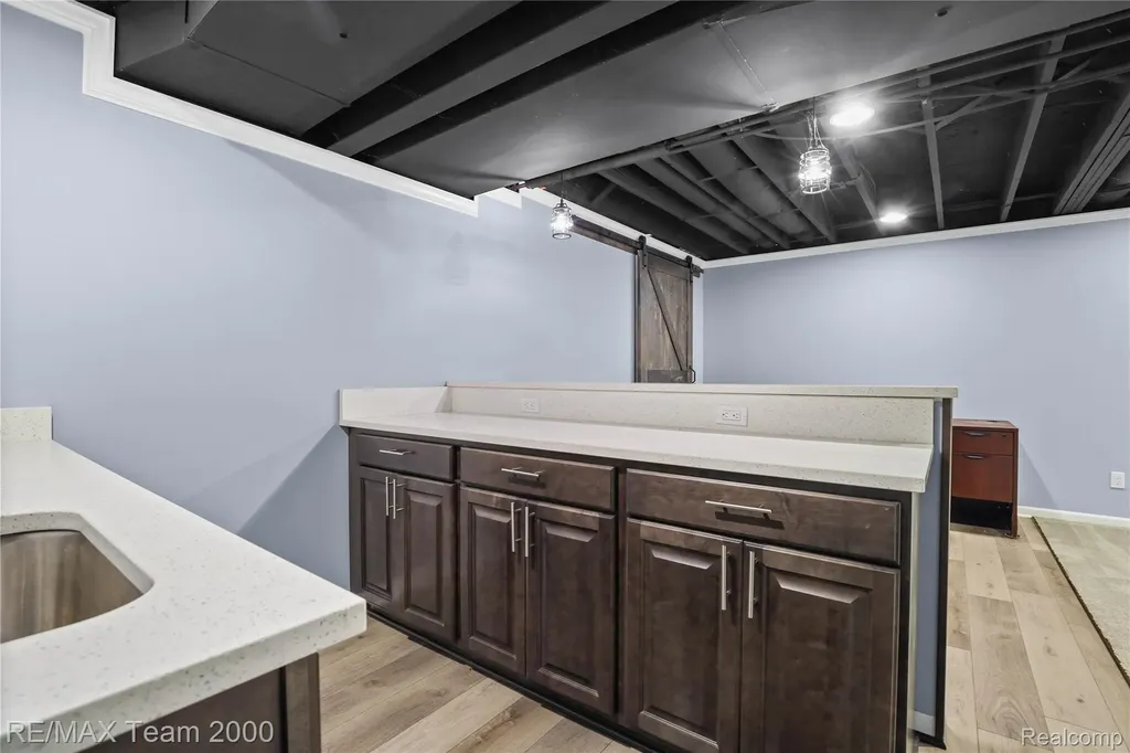23888 Leighwood Drive Woodhaven City MI 48183