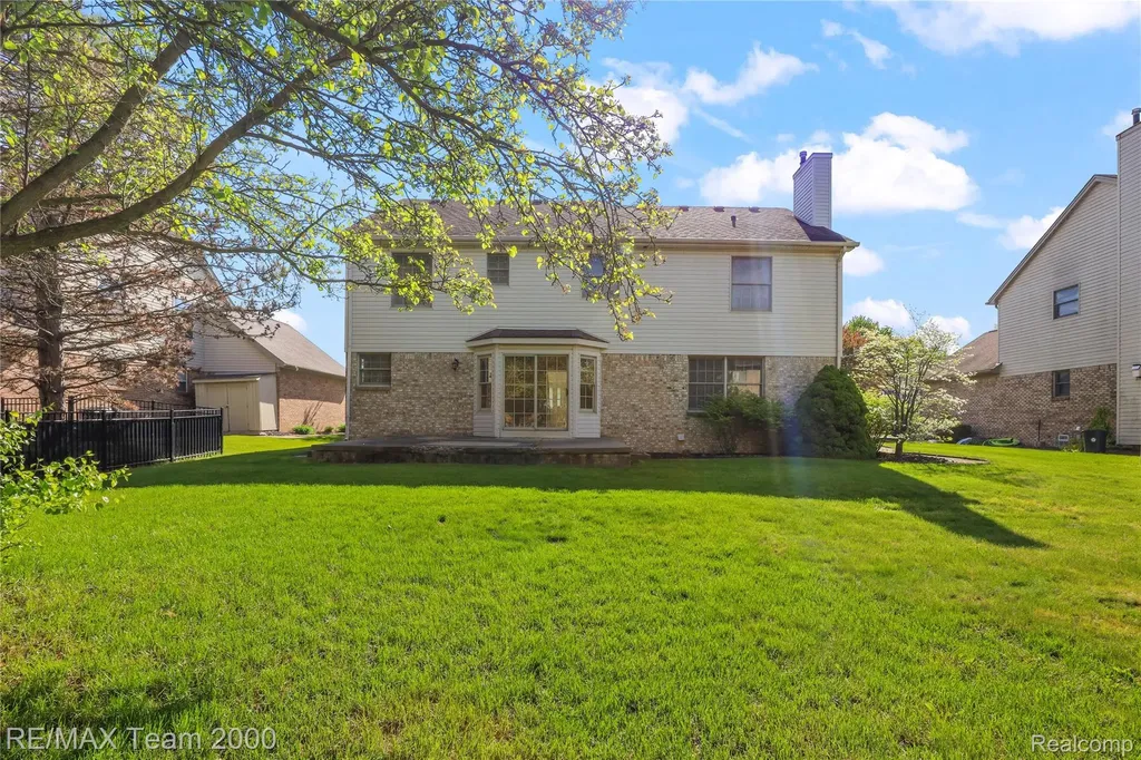 23888 Leighwood Drive Woodhaven City MI 48183