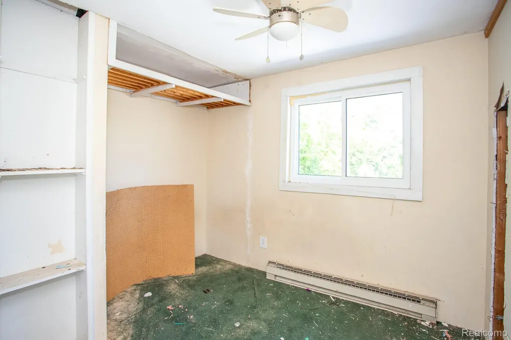 3465 Phillips Avenue Berkley City MI 48072