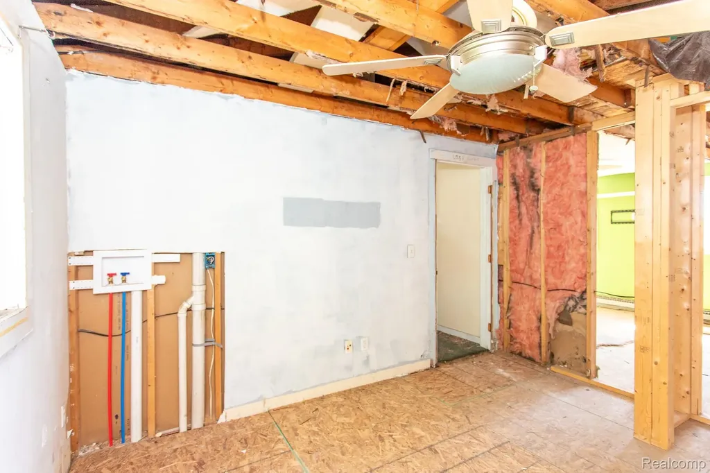 3465 Phillips Avenue Berkley City MI 48072