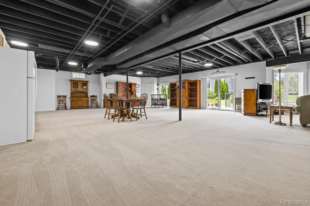 1131 Thorn Ridge Drive Hartland Township MI 48843
