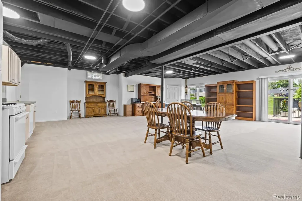 1131 Thorn Ridge Drive Hartland Township MI 48843