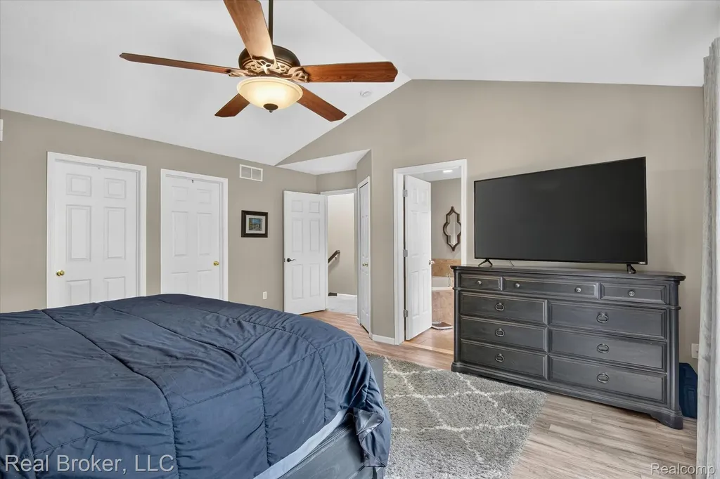 15156 Oak Valley Lane Monroe Charter Township MI 48161