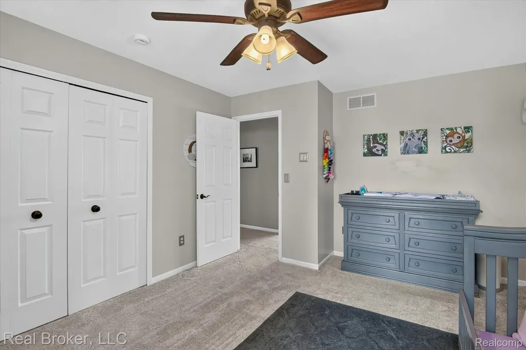 15156 Oak Valley Lane Monroe Charter Township MI 48161