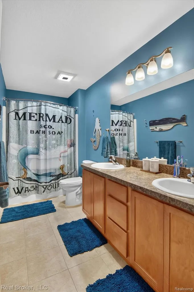15156 Oak Valley Lane Monroe Charter Township MI 48161