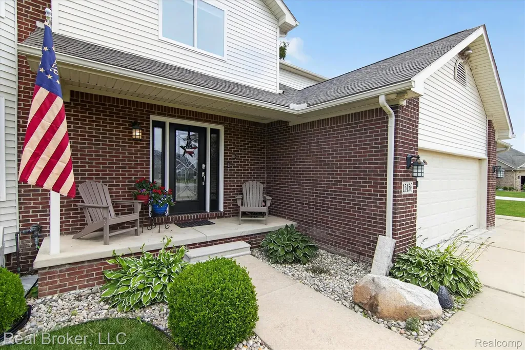15156 Oak Valley Lane Monroe Charter Township MI 48161