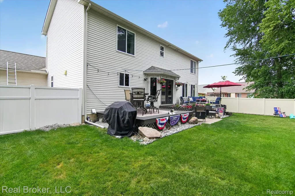 15156 Oak Valley Lane Monroe Charter Township MI 48161