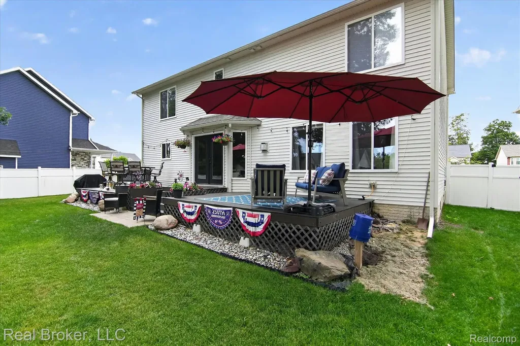 15156 Oak Valley Lane Monroe Charter Township MI 48161