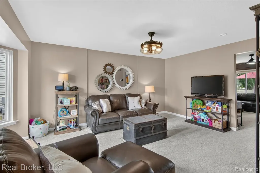 15156 Oak Valley Lane Monroe Charter Township MI 48161