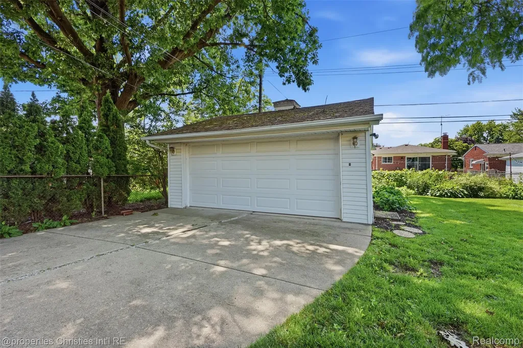 9001 Perrin Street Livonia City MI 48150