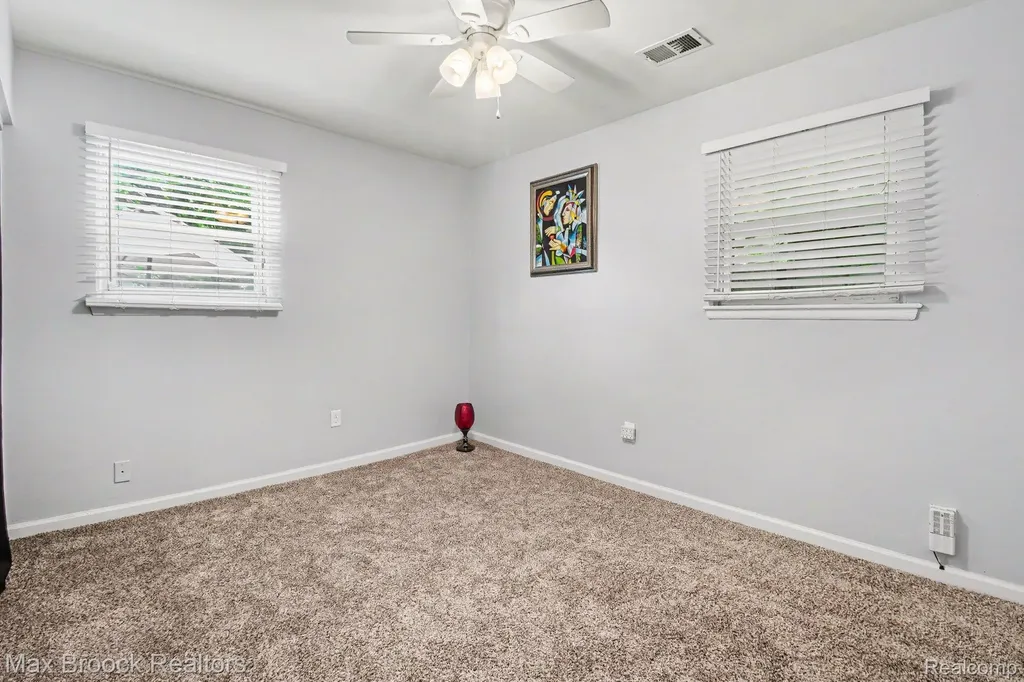 3246 Harris Street Ferndale City MI 48220