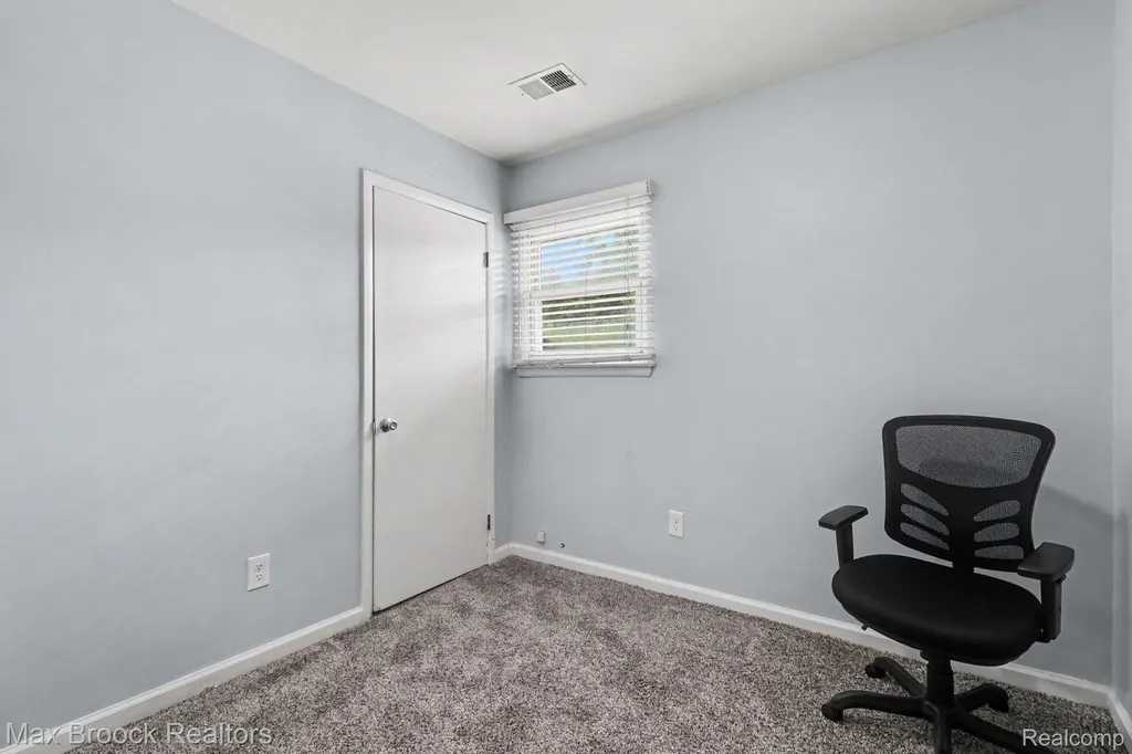 3246 Harris Street Ferndale City MI 48220