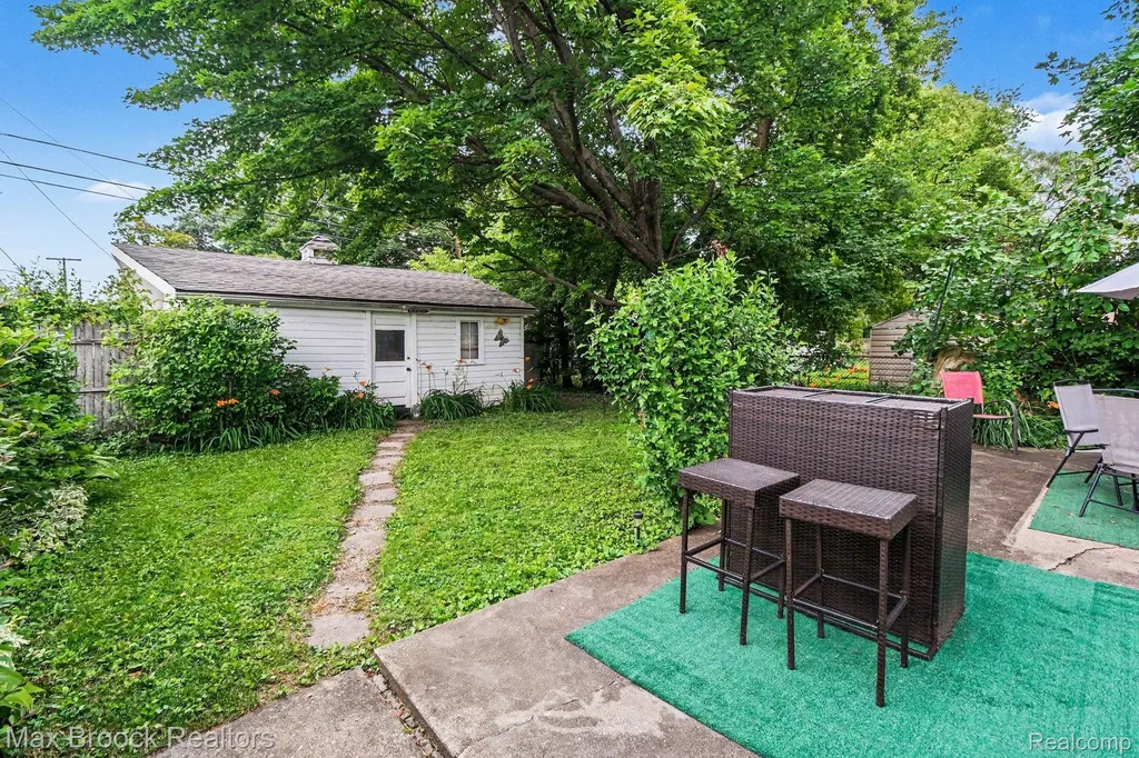 3246 Harris Street Ferndale City MI 48220