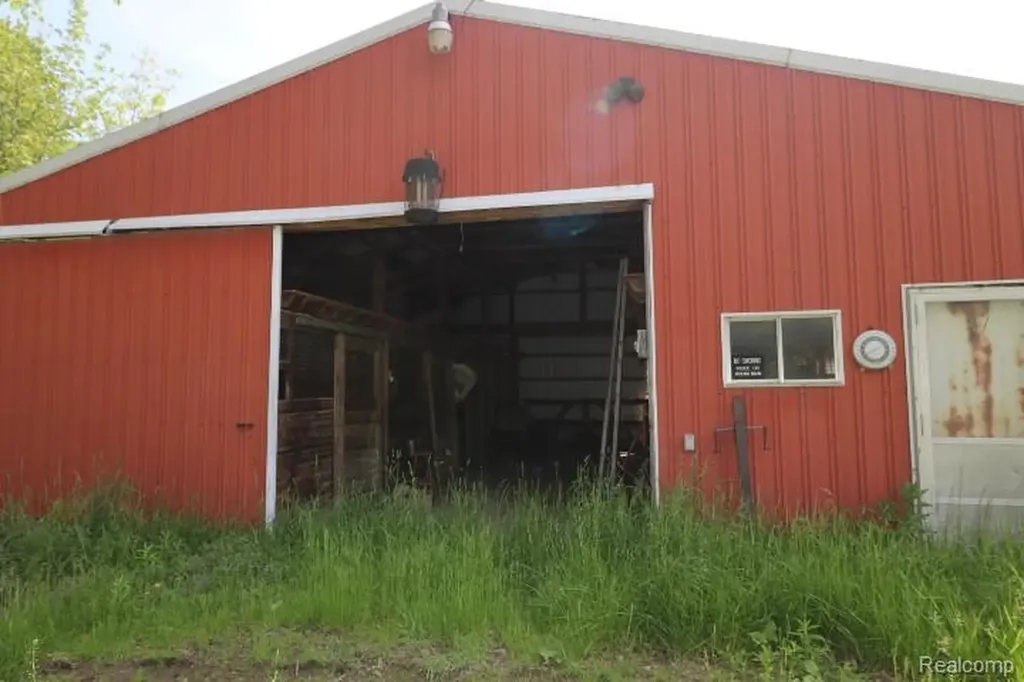 34429 33 Mile Road Richmond Township MI 48062