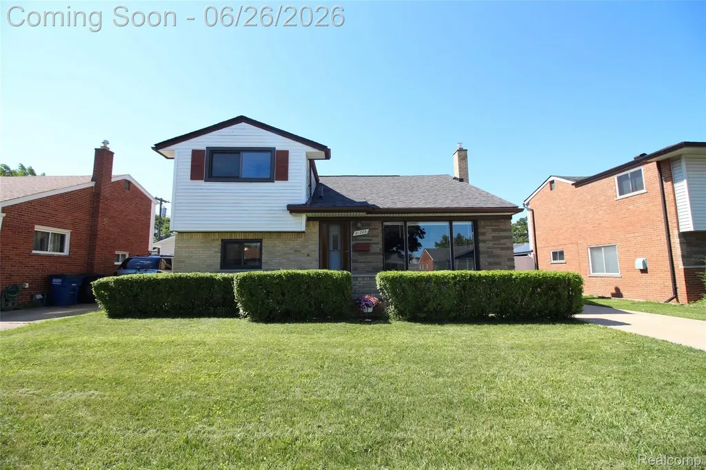 31203 Cooley Boulevard Westland City MI 48185
