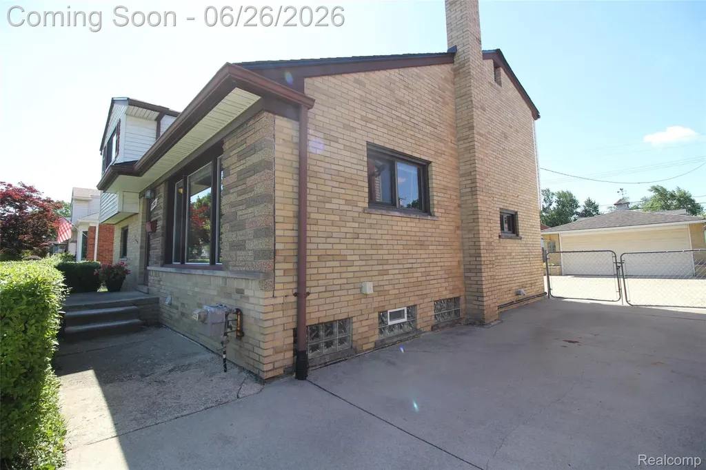 31203 Cooley Boulevard Westland City MI 48185