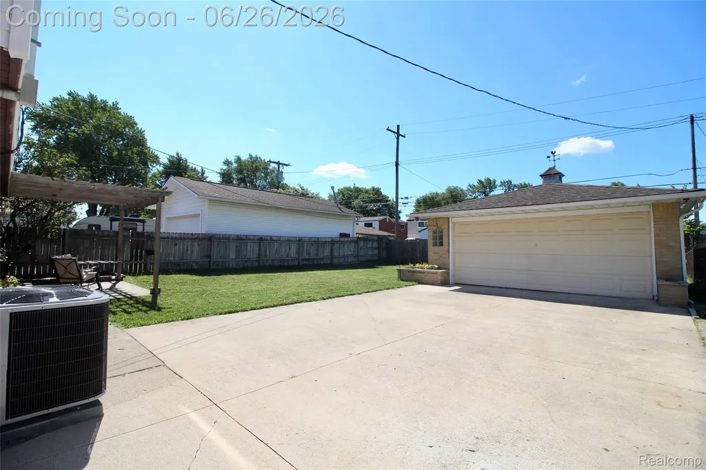 31203 Cooley Boulevard Westland City MI 48185