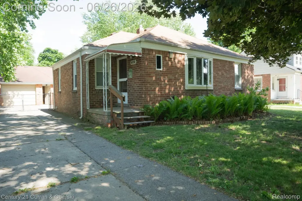 16732 Garfield Redford Charter Township MI 48240