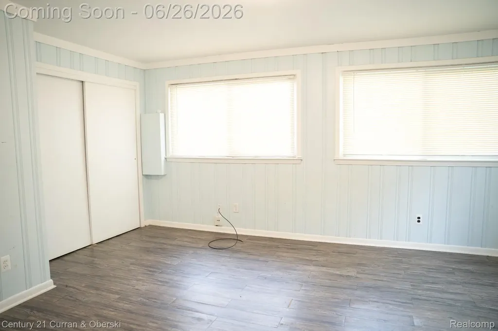 16732 Garfield Redford Charter Township MI 48240