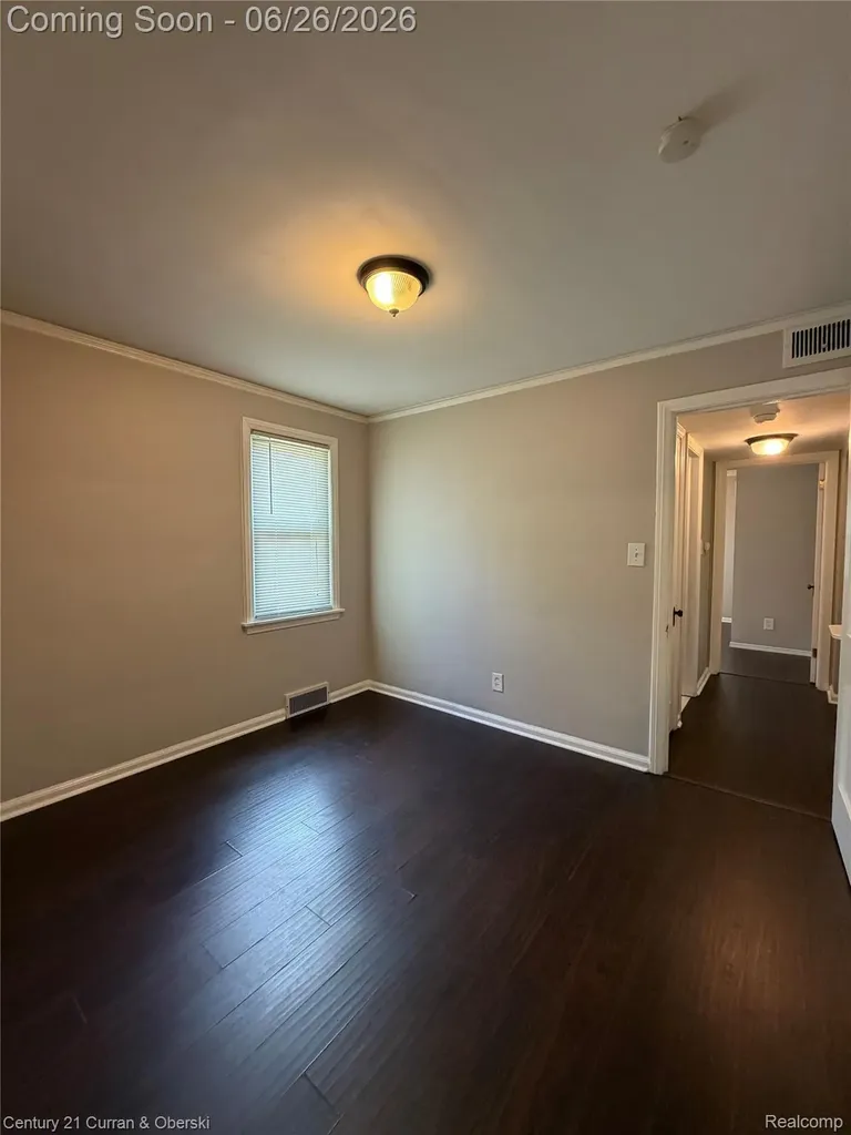 16732 Garfield Redford Charter Township MI 48240