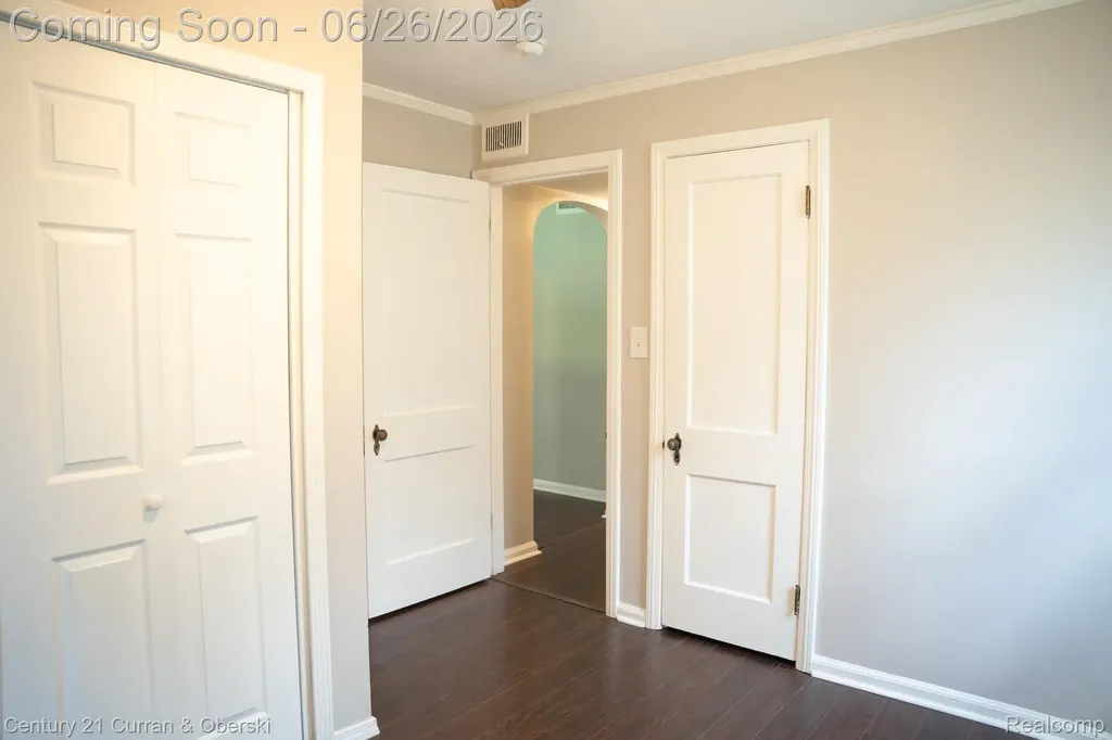 16732 Garfield Redford Charter Township MI 48240