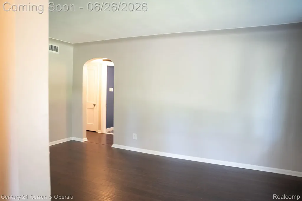 16732 Garfield Redford Charter Township MI 48240