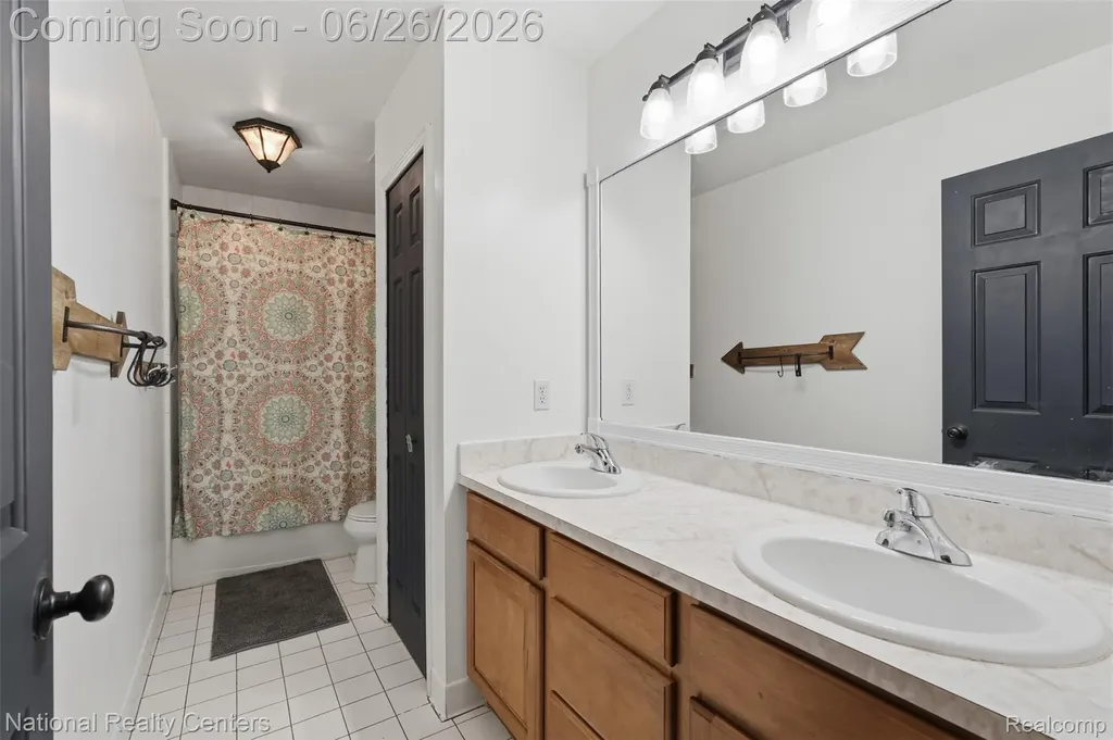23431 Winged Foot Way Lyon Charter Township MI 48178