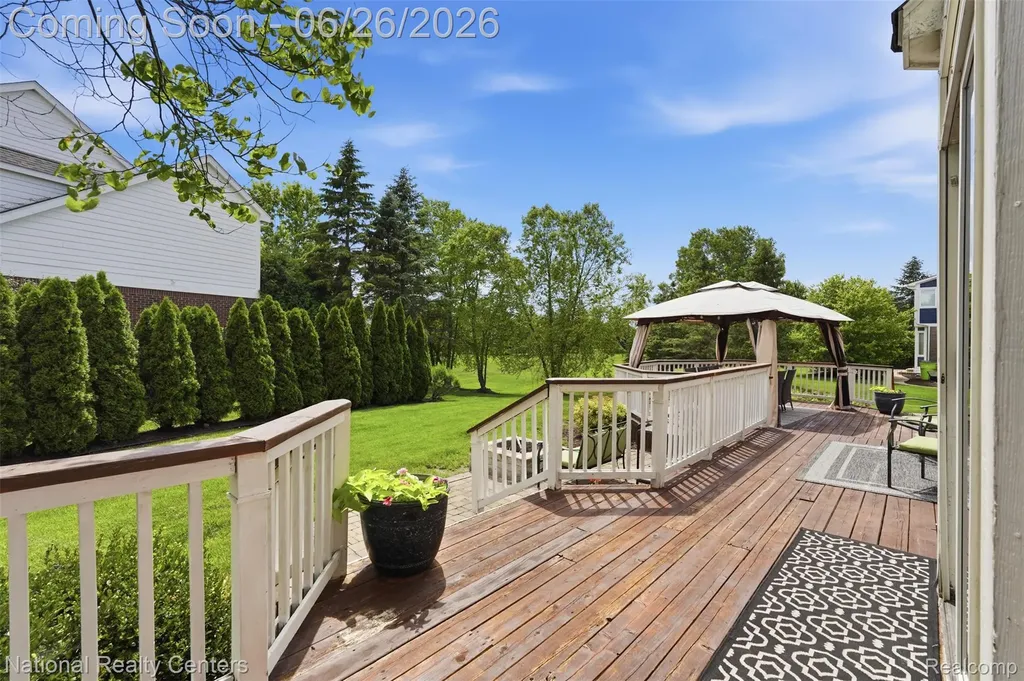 23431 Winged Foot Way Lyon Charter Township MI 48178