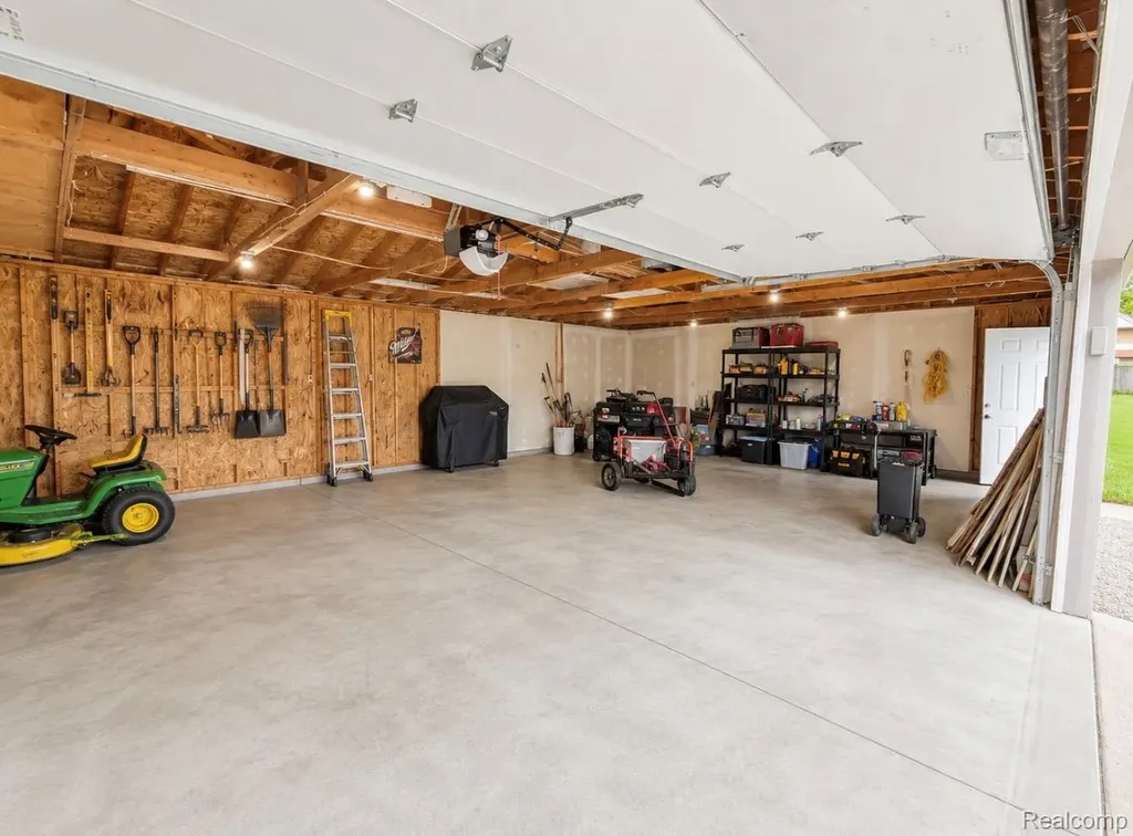 3004 Vreeland Road Trenton City MI 48183