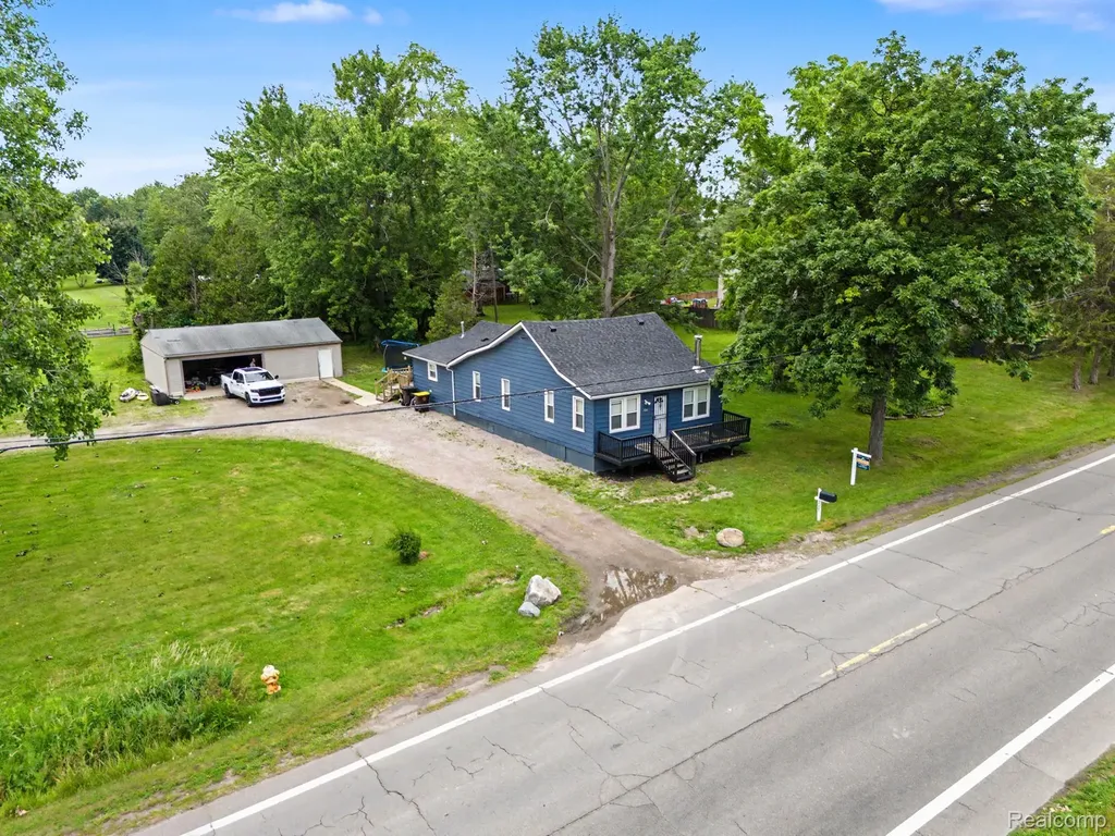 3004 Vreeland Road Trenton City MI 48183