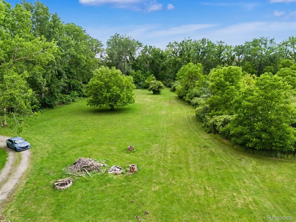3004 Vreeland Road Trenton City MI 48183