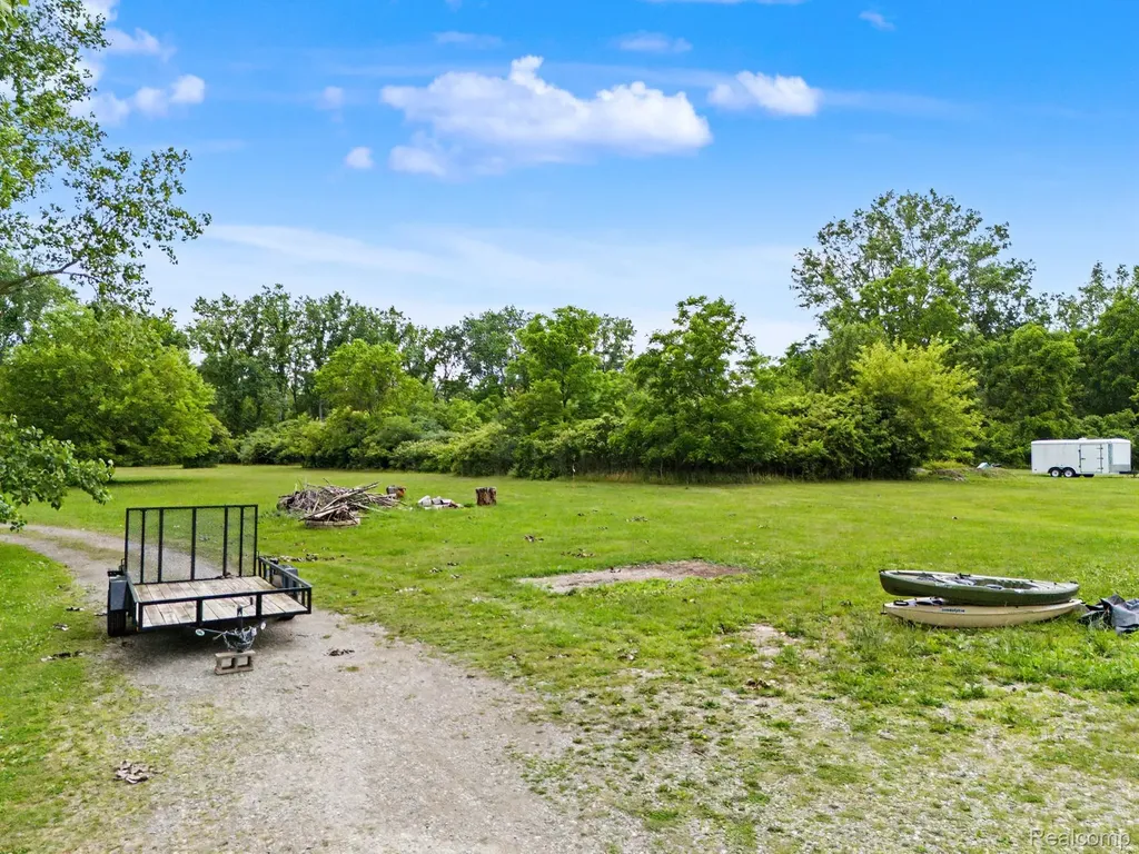 3004 Vreeland Road Trenton City MI 48183