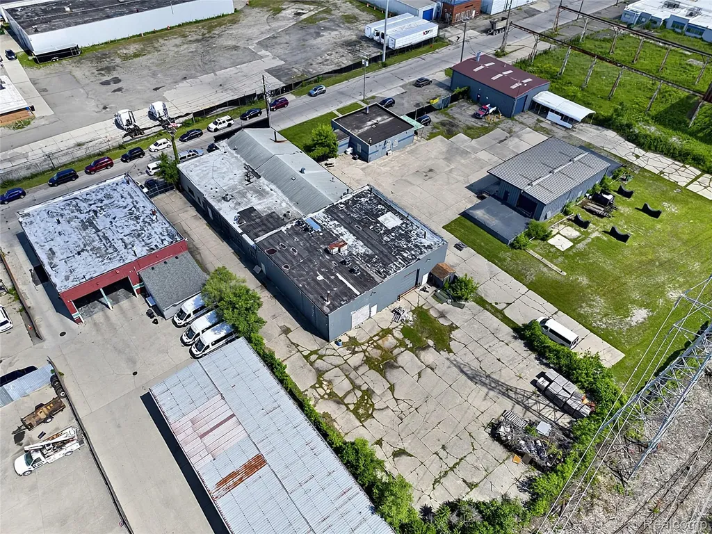 12925 Auburn Street Detroit City MI 48223