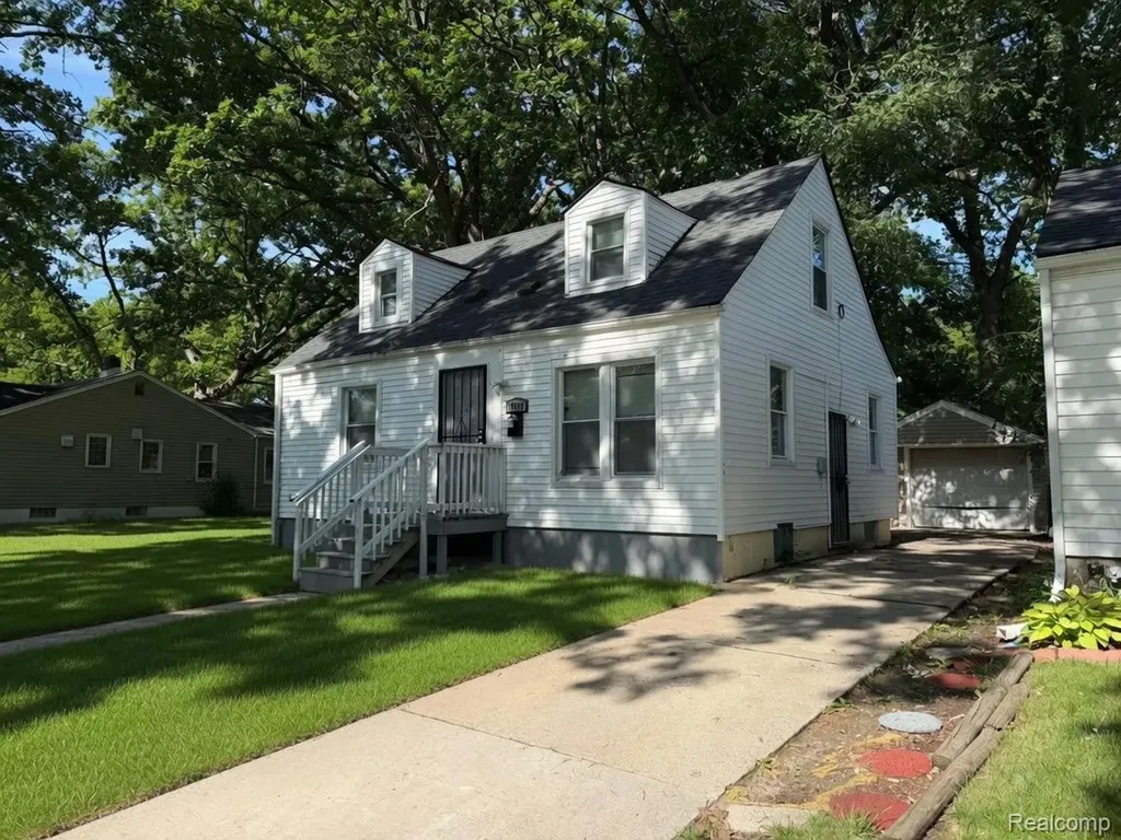 19492 Biltmore Street Detroit City MI 48235