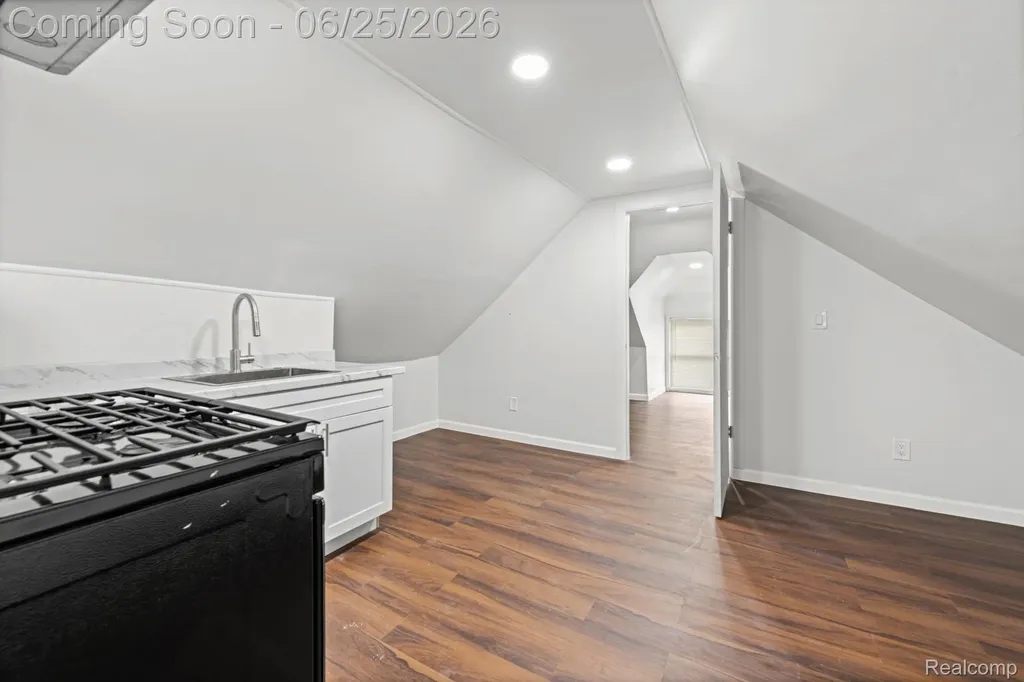 2415 Cody Street Detroit City MI 48212